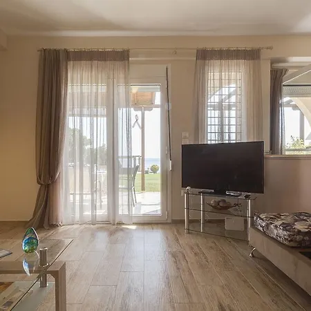 Villa Nefeli - Akti Salonikiou A Agios Nikolaos (Chalkidiki)